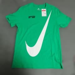 NIKE The Nike Tee Tシャツ Lサイズ グリーンのサムネイル