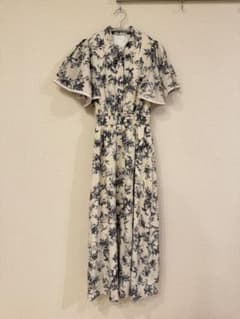 BLUE EAST 花柄　ワンピースのサムネイル