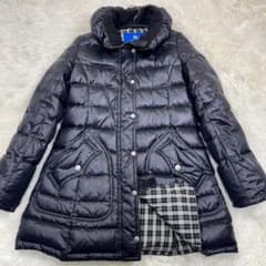 極美品 バーバリーブルーレーベル フード ライト ダウンジャケット ポケッタブル 極美品 バーバリーブルーレーベル フード ライト ダウンジャケット