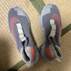 NIKE スニーカー グレー オレンジ