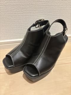 ウエスタンバックルブーティーサンダルのサムネイル
