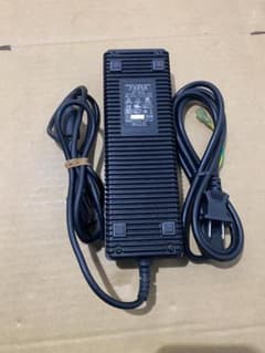 AULT DC12V-10A MW122 ACアダプター　6ピン電源コネクタ