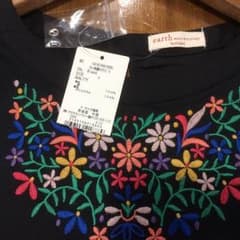 華様専用    新品 刺繍が素敵ワンピースのサムネイル