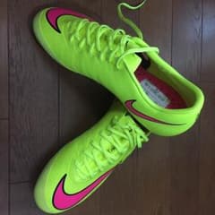 NIKE サッカー スパイクのサムネイル