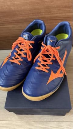 フットサルシューズ MIZUNO Rebula 28cmのサムネイル