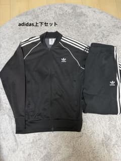 美品adidasジャージセットアップのサムネイル