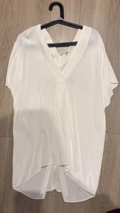 【美品】ZARA Vネック チュニック ブラウス 白のサムネイル