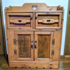 カントリー家具 木製ハート型キャビネット ハンドメイド - メルカリ