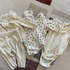 フリル付きロンパース 56cmのサムネイル