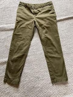 無印良品　チノパン カーキ　Lのサムネイル
