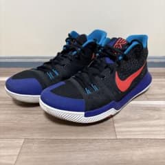 NIKE KYRIE 3 KYRACHE LIGHT - メルカリ
