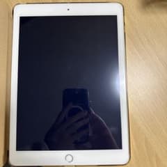 Apple iPad 本体 シルバー 5世代 - メルカリ