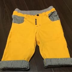 黄色のパンツのサムネイル