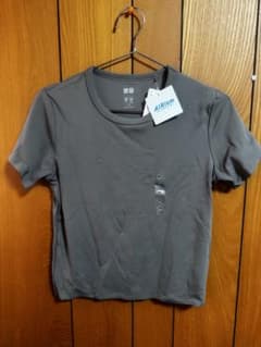 UNIQLO AIRism クロップドTシャツ グレー Mのサムネイル