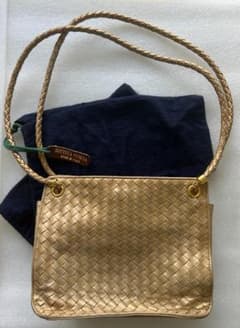 BOTTEGA VENETA ゴールドショルダーバッグのサムネイル