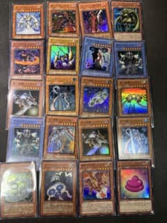 遊戯王OCG 巨大戦艦など懐かしい人気モンスターカード 引退品まとめ売りのサムネイル