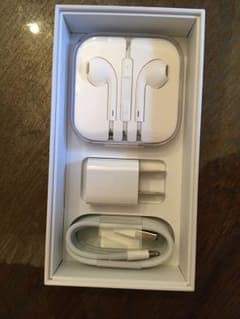 iPhone イヤホン 充電器のサムネイル