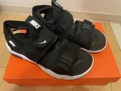 NIKE ナイキ キャニオンサンダル（28cm）のサムネイル