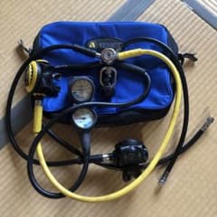ダイビング　レギュレーターのサムネイル