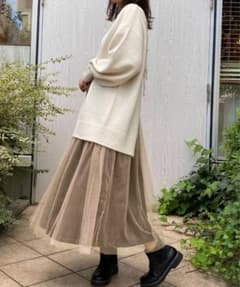 ベージュ チュール フレアスカート ロングのサムネイル