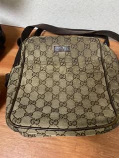 GUCCI グッチ ショルダーバッグのサムネイル