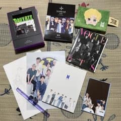 BTS SEASON'S GREETINGS MARCH BOX VOGUE
