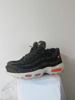 NIKE × Carhartt WIP Air Max 95 スニーカー27cmのサムネイル