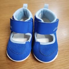 ☆週末SALE☆アシックス 水陸両用シューズのサムネイル
