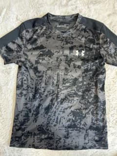 アンダーアーマー　Tシャツ Sサイズのサムネイル