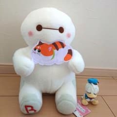 ベイマックスとドナルドダックのぬいぐるみセット - メルカリ