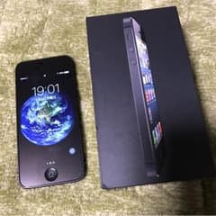 iPhone5 64G ブラック auのサムネイル