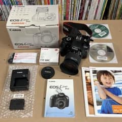 未使用級✨Canon EOS Kiss X50 レンズキット★レンズフード付き！ 未使用級✨Canon EOS Kiss X50 レンズキット☆レンズフード付き