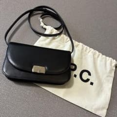 ⭐️A.P.C.⭐️EVAストラップクラッチショルダーバッグ - メルカリ