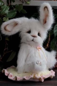 海外作家様作 アートドール 真っ白ウサギ - メルカリ