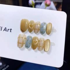 ネイルチップ　ハンドメイド　オーバル　マグネットネイルのサムネイル