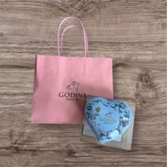 【新品未開封✨】ゴディバ GODIVA ハート缶 不思議な国のアリスのサムネイル