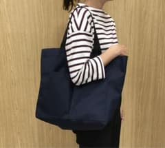 無印良品　トートバッグ　折りたたみ　撥水横型たためるマイトートバッグのサムネイル