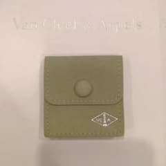 【非売品/新品未使用】Van Cleef & Arpels ジュエリーポーチのサムネイル