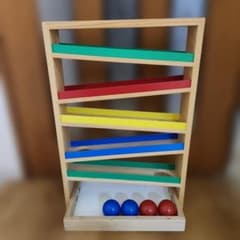 TAG社 ボールトラッカー モンテッソーリ 知育玩具 タグトイ社 ボールトラッカー | 幼児教材オンラインストア｜MONOKO