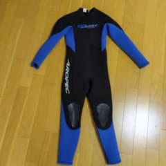 子供用ウェットスーツのサムネイル