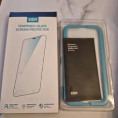 ESR iPhone 11 iPhone XR 強化ガラスフィルムのサムネイル