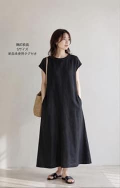 新品未使用タグ付き 無印良品 フレンチスリーブワンピース ブラック Sサイズのサムネイル