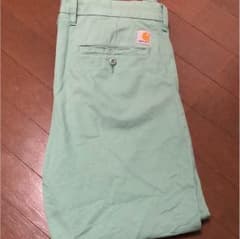 (大幅値下げ中)carhartt wipチノパンのサムネイル
