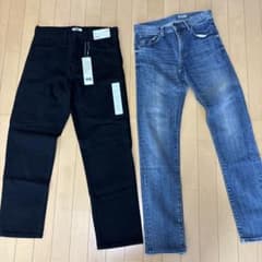 UNIQLOレギュラーフィットジーンズ2本セットのサムネイル