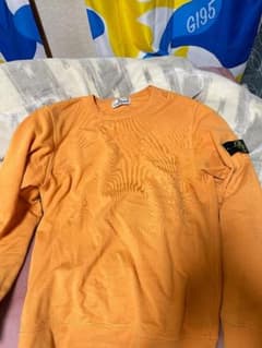 Stone Island オレンジ トレーナーのサムネイル