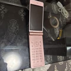 NTT docomo P-01E ピンク 折りたたみ携帯 本体のサムネイル