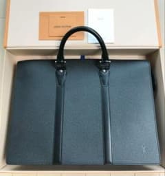 Louis Vuitton Port Document タイガ ビジネス 美品 - メルカリ