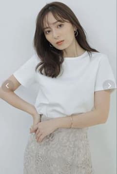 anuans スリムフィットtシャツのサムネイル