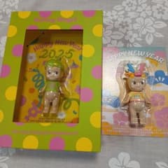 2025.2024年 Happy New Year フィギュアセット　非売品のサムネイル