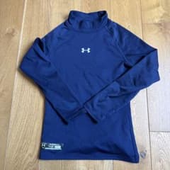 Under Armour ネイビー 厚手 アンダーシャツ YLG 150のサムネイル